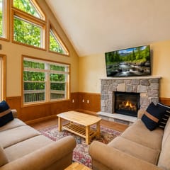 Hilltop Hideaway
