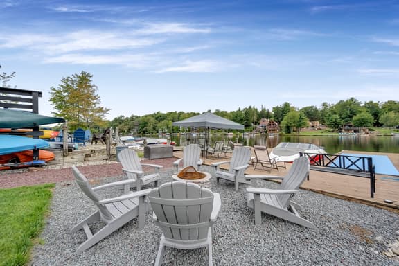 Great Lake Escape - Image 1