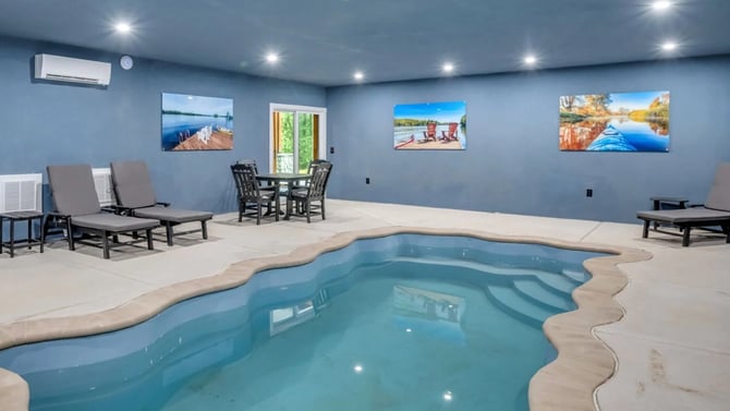 Lakefront Homes With Indoor Pools in the Poconos