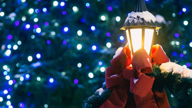 Spend The Holidays In The Poconos