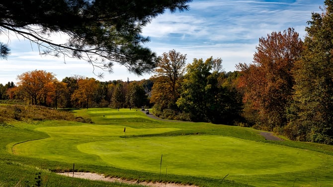 Stunning Views on the Poconos Golf Courses This Fall!