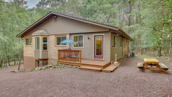 Poconos Romantic Cabins