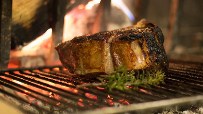 Eat Delicious Steaks at Louis Steak House in Lake Harmony, PA