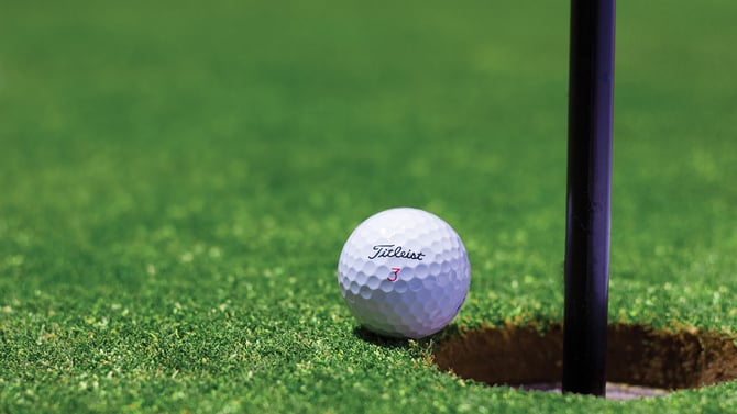 Swinging And Putting With Golfing In The Poconos!